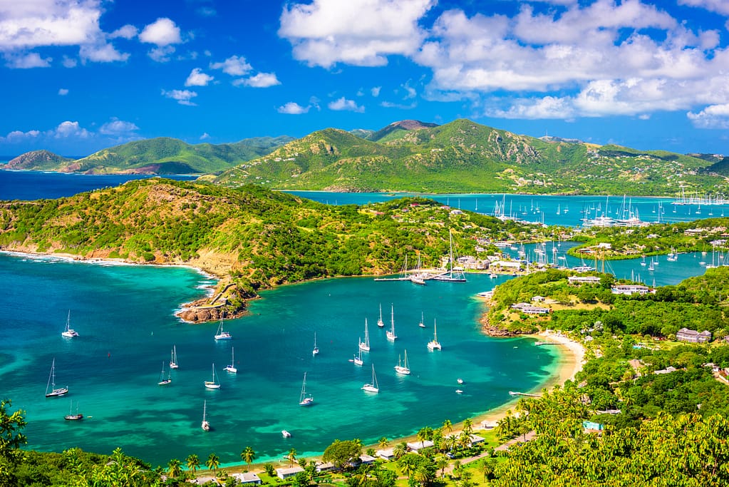 Antigua ve Barbuda English Harbour nasıl bir yer?