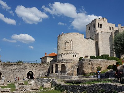 Arnavutltk Fushë-Kruja nasıl bir yer?