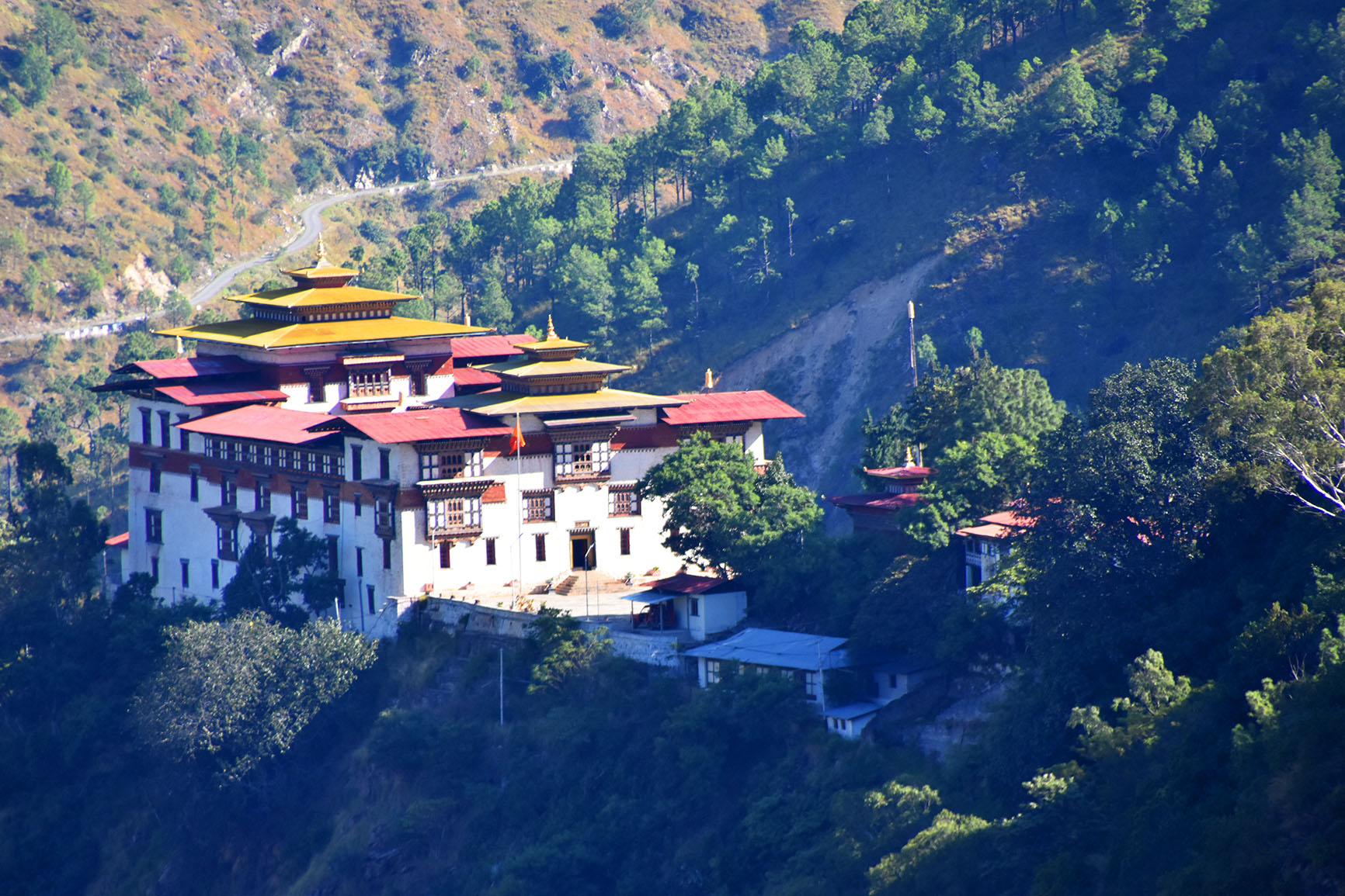 Bhutan Lingzhi Dzong nasıl bir yer