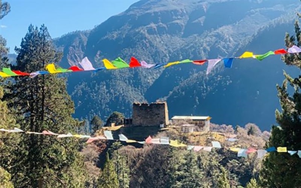 Bhutan Lingzhi Dzong nasıl bir yer