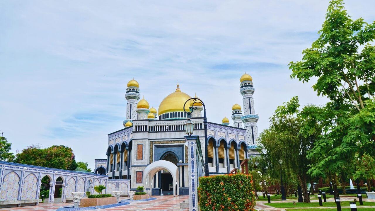 Brunei Bangar Nasıl Bir Yer